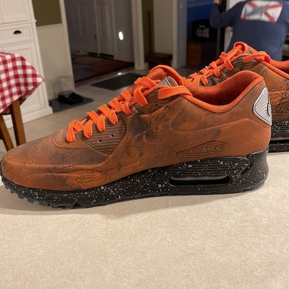 Nike Air Max 90 Mars Landing (size 10.5 - brand new) - Picture 2 of 8